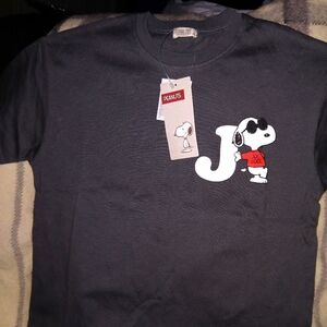 Boy's t-shirt peanut gang  Snoopy  size 5T great for Snoopy lovers